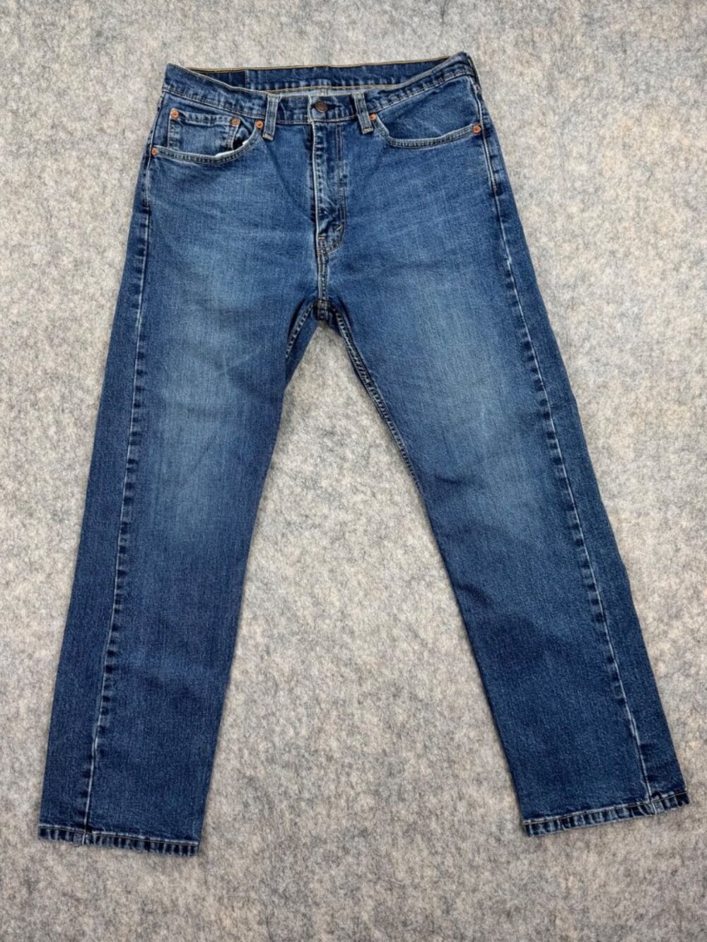 Levi’s Mens 505 Jeans Sz 34 Medium Wash Straight Leg Stretch